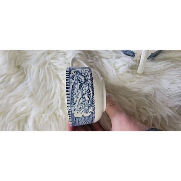 Vintage Currier and Ives Royal China Coffee Or Tea Cup Blue & White Set of 2 - Picture 6 of 11